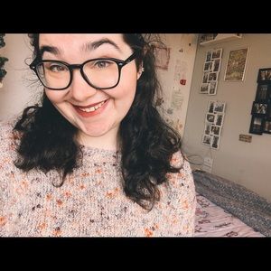 Meet your Posher, Jenn